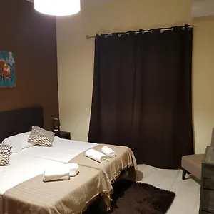 Albergue Almancil Hostel 